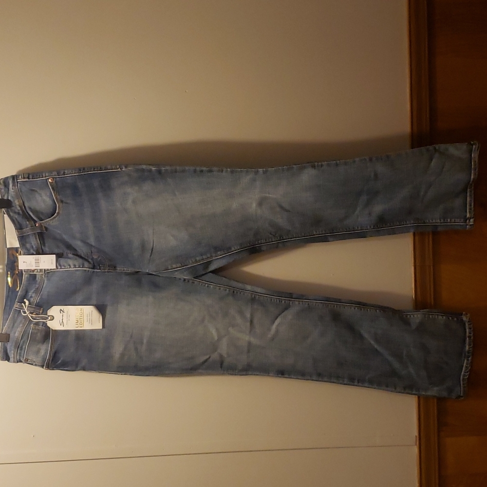 Seven7  size 14